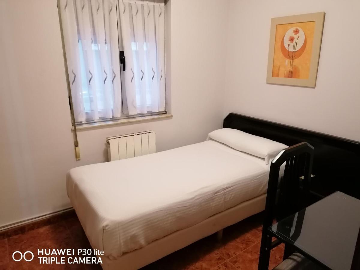 Pension Serafin Avilés Exteriér fotografie
